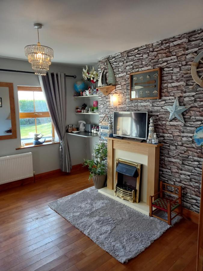 A New U Country Cottage Clynacartan Dış mekan fotoğraf
