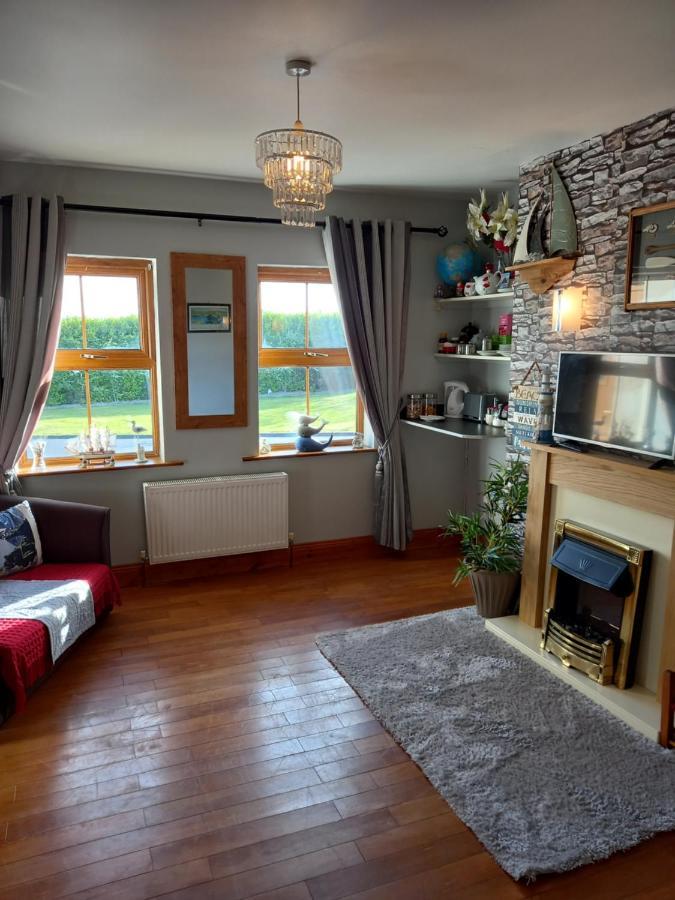 A New U Country Cottage Clynacartan Dış mekan fotoğraf