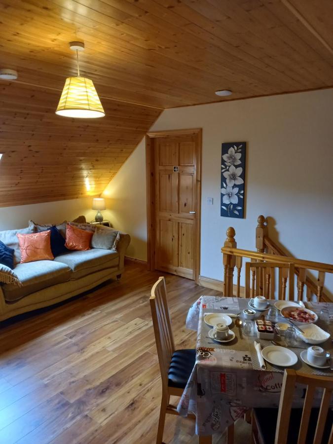 A New U Country Cottage Clynacartan Dış mekan fotoğraf